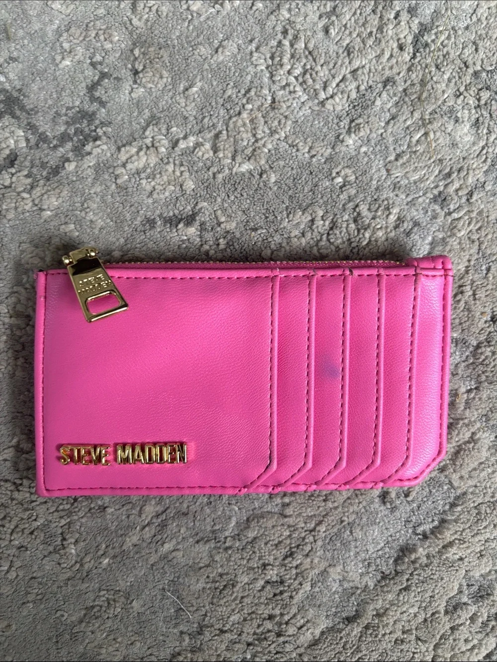 Steve Madden Hot Pink Card & Zip Pocket Holder purple stain